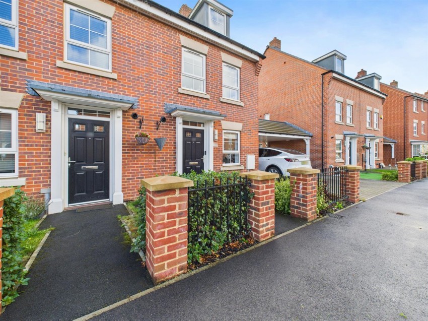 Images for Armstrongs Fields, Kingsbrook, Aylesbury