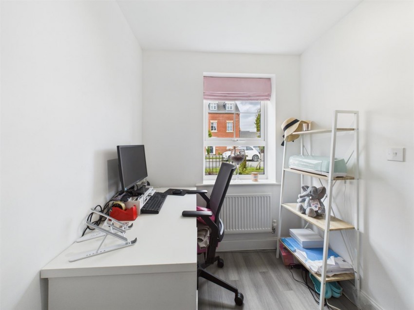 Images for Armstrongs Fields, Kingsbrook, Aylesbury