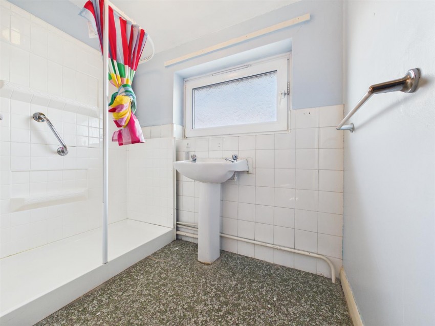 Images for Broughton Avenue, Broughton, Aylesbury