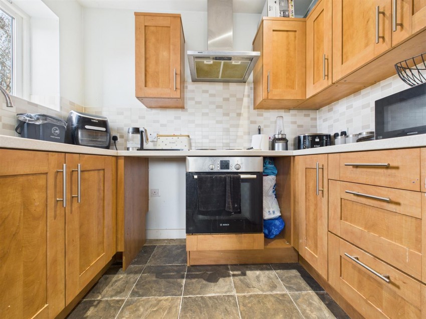 Images for Pine Street, Fairford Leys, Aylesbury