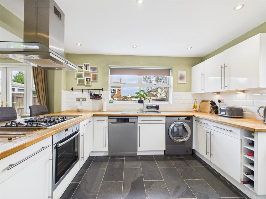 Images for The Falcon, Watermead, Aylesbury