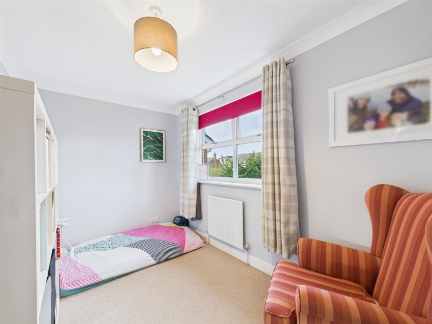 Images for The Falcon, Watermead, Aylesbury