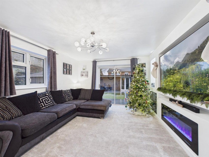 Images for Dicks Way, Quarrendon, Aylesbury