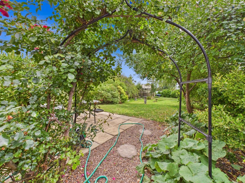 Images for Lower Street, Quainton, Buckinghamshire