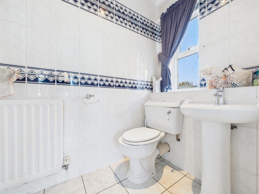 Images for Hales Croft, Stoke Grange, Aylesbury