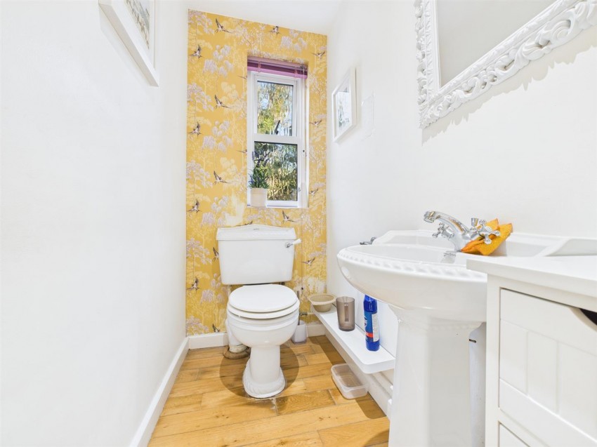 Images for Hales Croft, Stoke Grange, Aylesbury