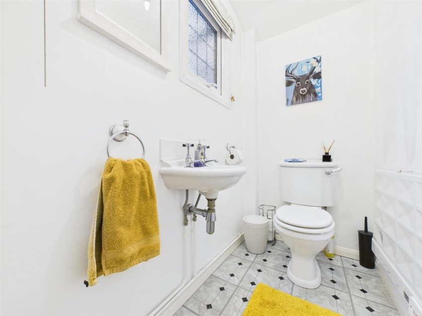 Images for Tring Road, Aylesbury, Buckinghamshire