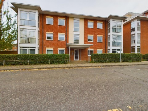 View Full Details for Kerr Place, Aylesbury, Buckinghamshire