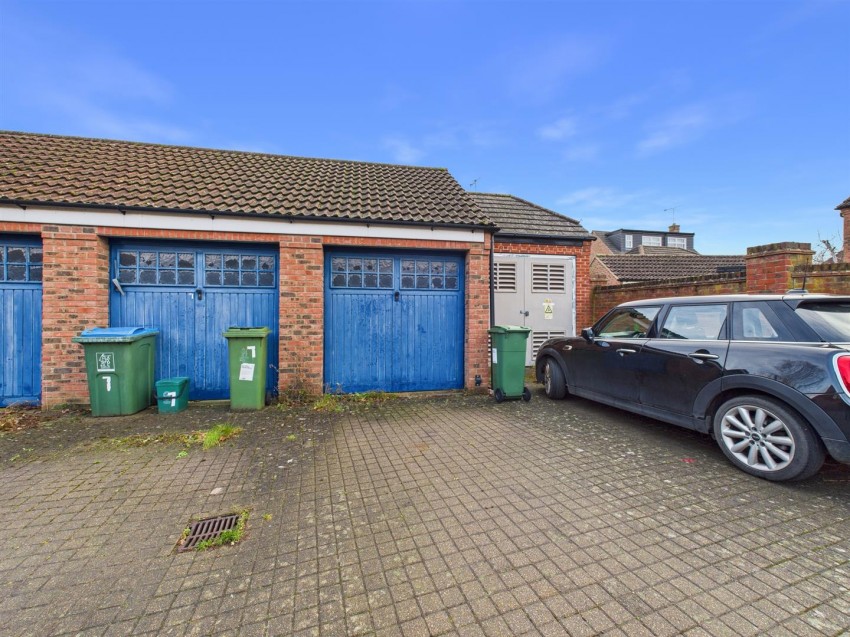 Images for Milford Place, Fairford Leys, Aylesbury