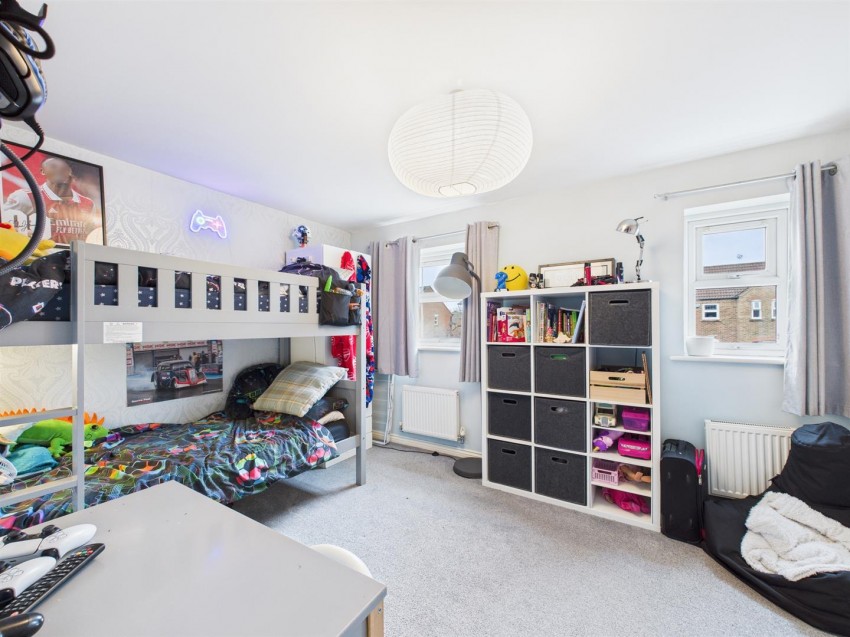 Images for Milford Place, Fairford Leys, Aylesbury