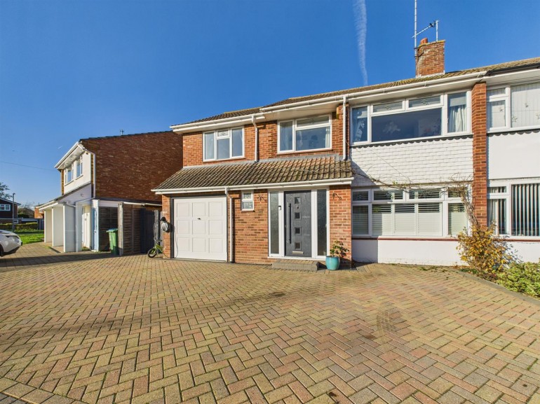 Westmorland Avenue, Turnfurlong, Aylesbury