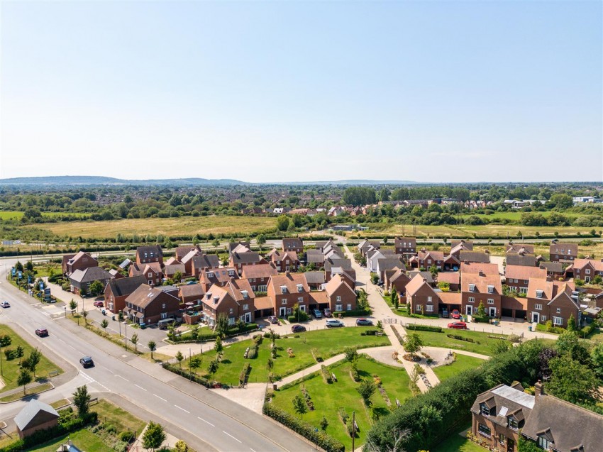 Images for Acorn Path, Kingsbrook, Aylesbury