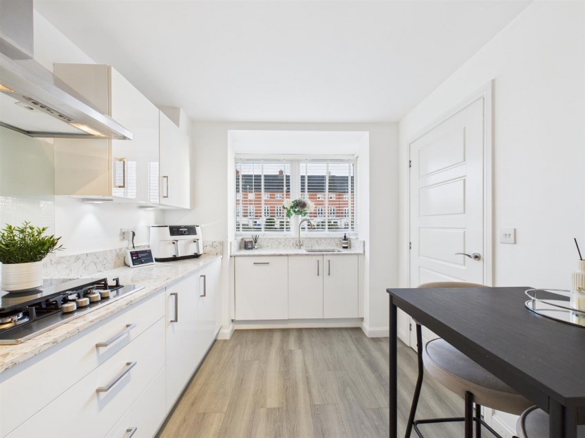 Images for Acorn Path, Kingsbrook, Aylesbury