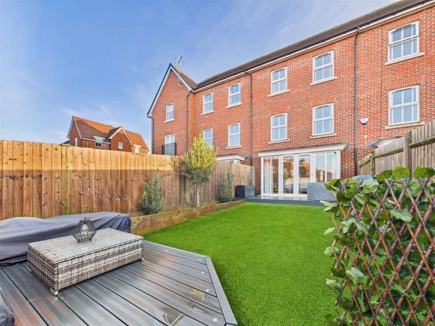 Images for Acorn Path, Kingsbrook, Aylesbury