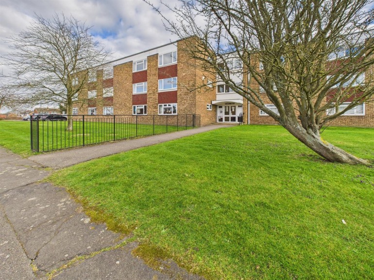 Long Meadow, Bedgrove, Aylesbury