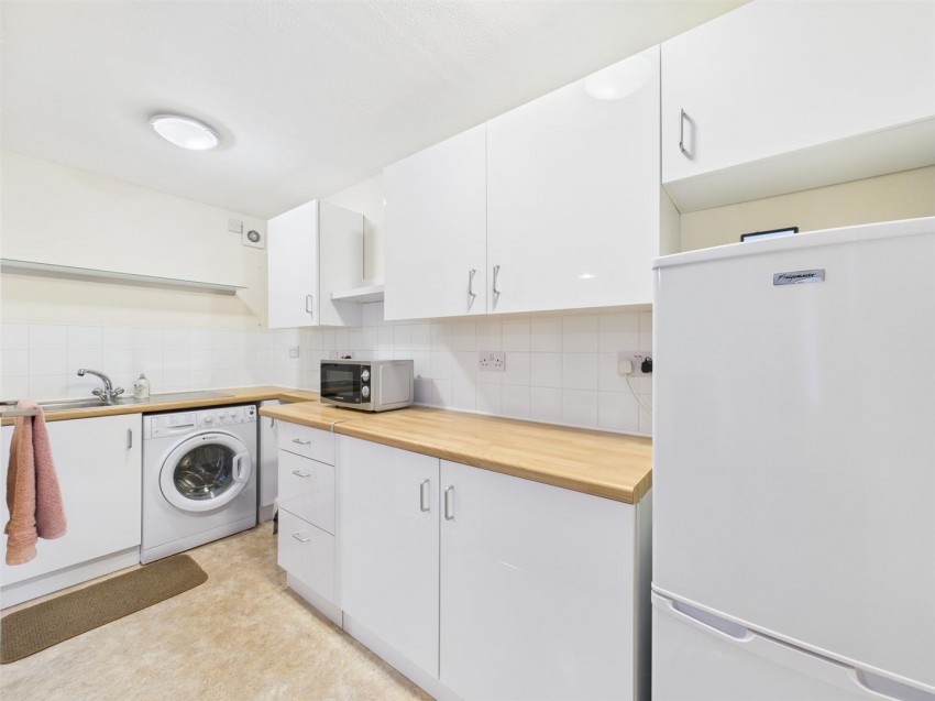 Images for Long Meadow, Bedgrove, Aylesbury