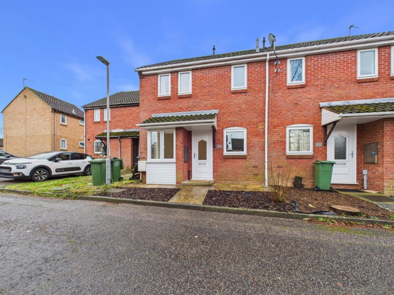 Batchelor Close, Cleveland Park, Aylesbury