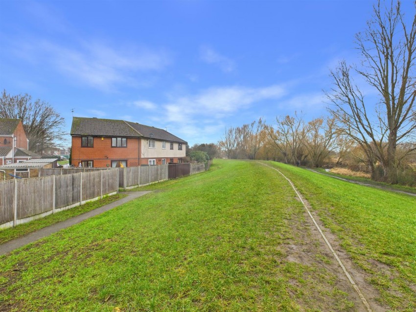 Images for Eastfield Road, Broughton, Aylesbury