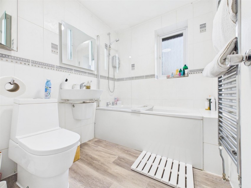 Images for Eastfield Road, Broughton, Aylesbury