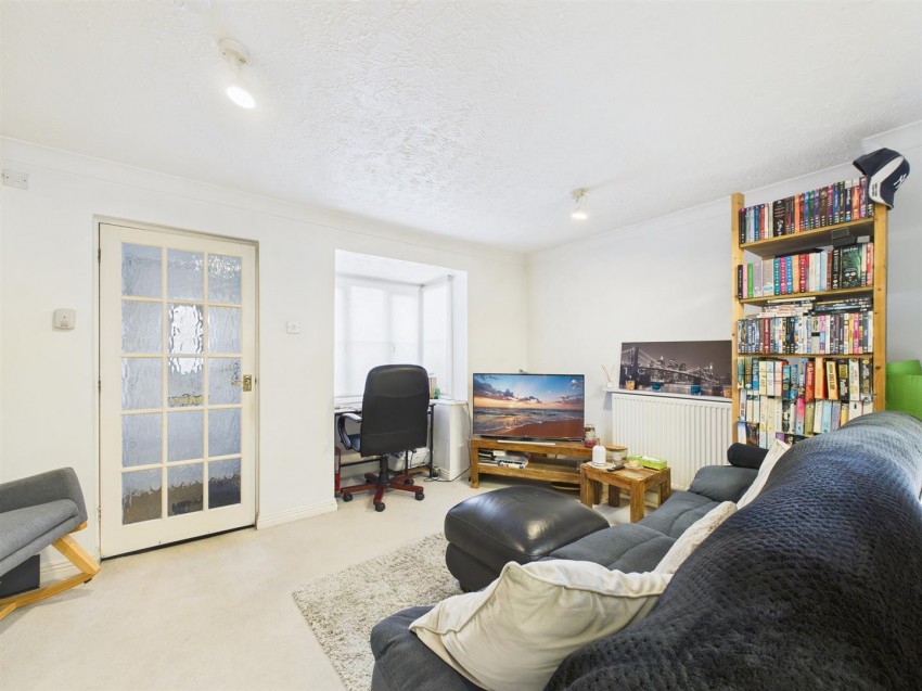 Images for Shelduck Close, Watermead, Aylesbury