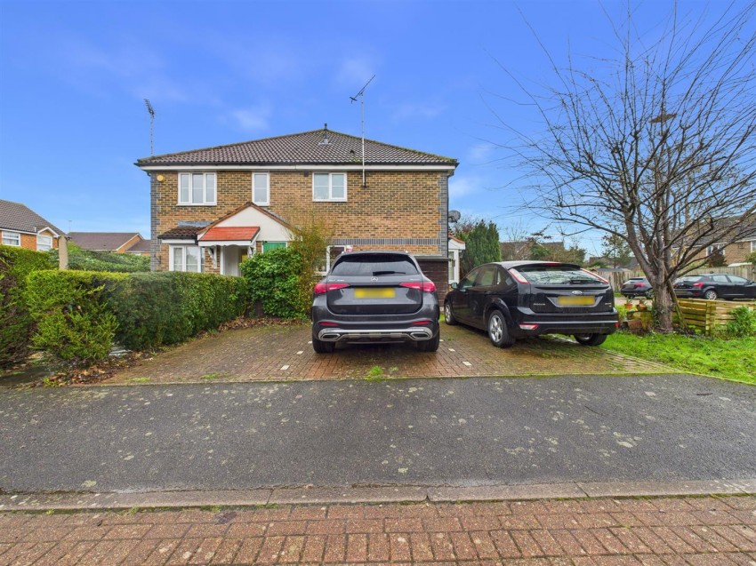 Images for Shelduck Close, Watermead, Aylesbury