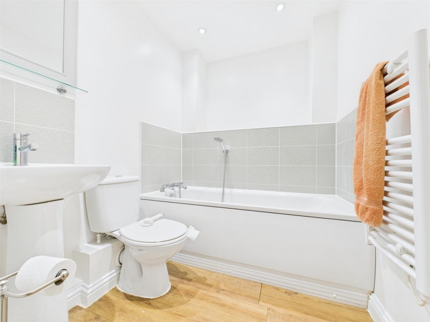 Images for Irving Path, Aylesbury, Buckinghamshire