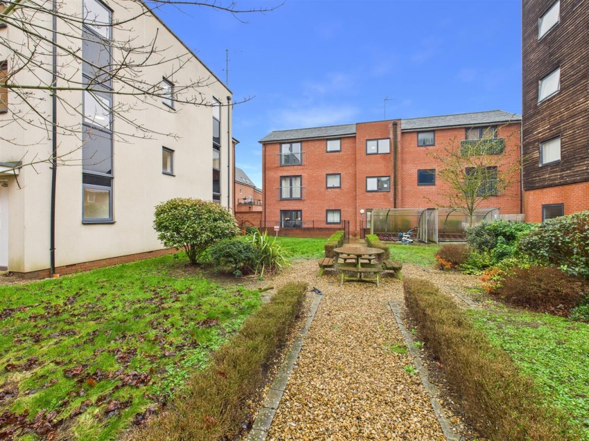 Images for Irving Path, Aylesbury, Buckinghamshire