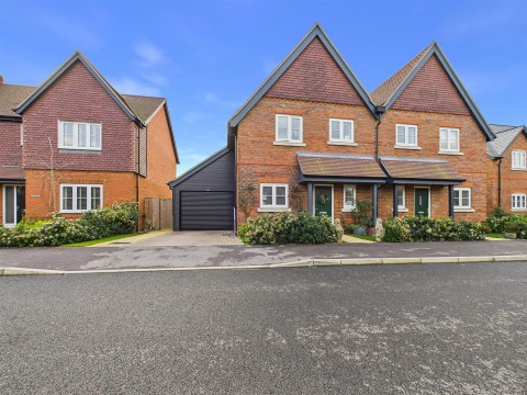 View Full Details for Poplar Way, Ickford, Buckinghamshire