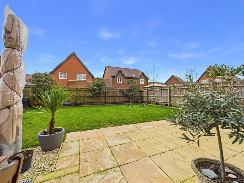 Images for Poplar Way, Ickford, Buckinghamshire