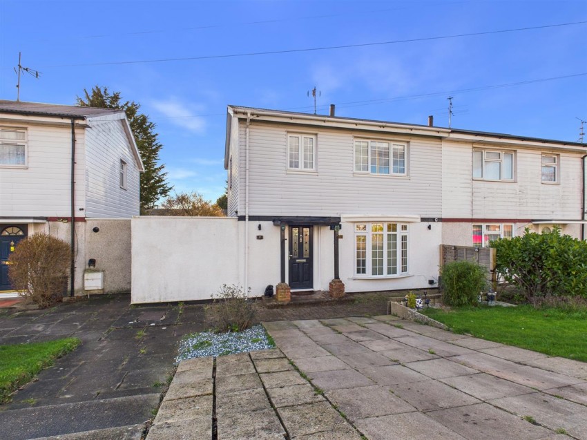 Images for Churchill Avenue, Southcourt, Aylesbury