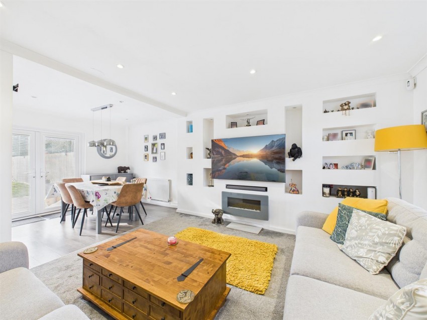 Images for Churchill Avenue, Southcourt, Aylesbury