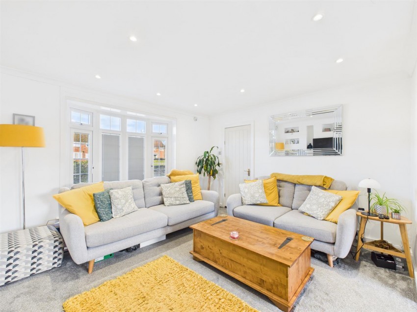 Images for Churchill Avenue, Southcourt, Aylesbury