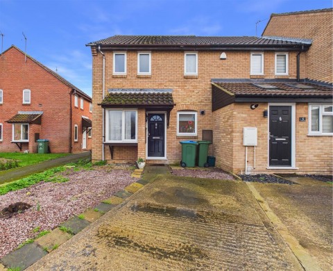 View Full Details for Turner Close, Cleveland Park, Aylesbury