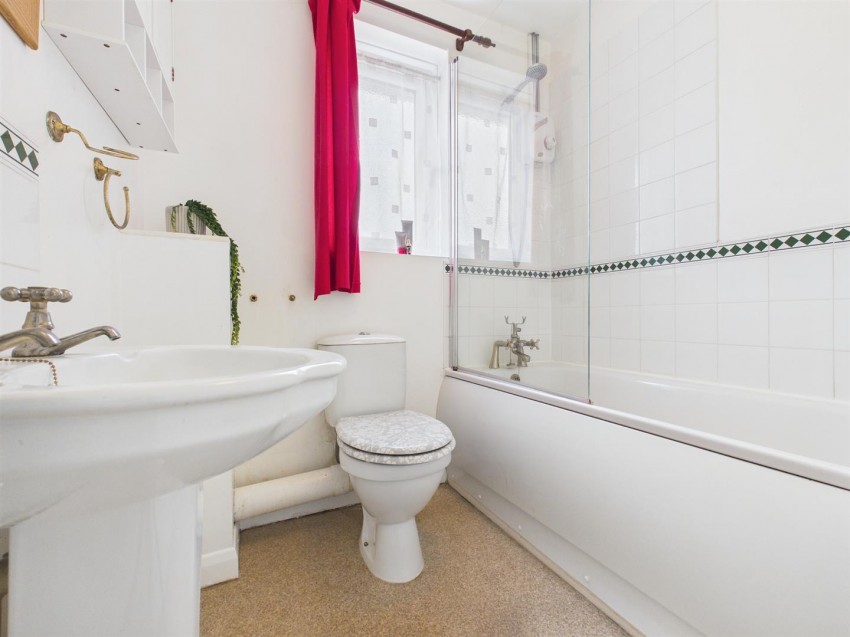 Images for Turner Close, Cleveland Park, Aylesbury