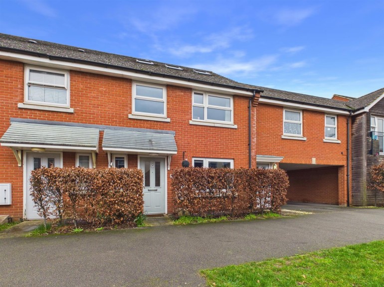 Paradise Orchard, Berryfields, Aylesbury