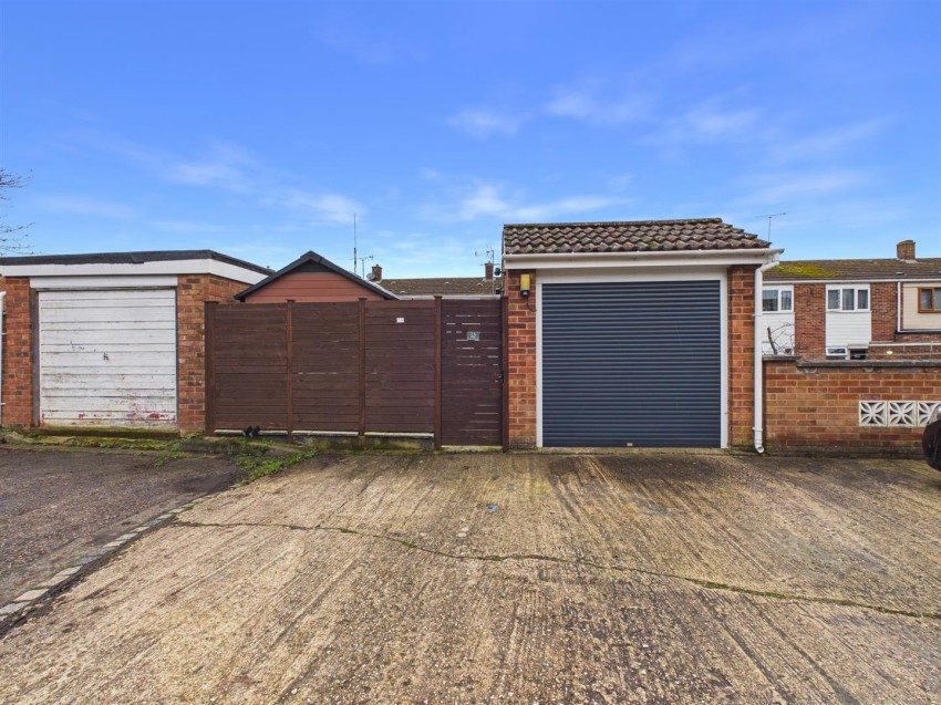 Images for Cotswold Green, Elmhurst, Aylesbury
