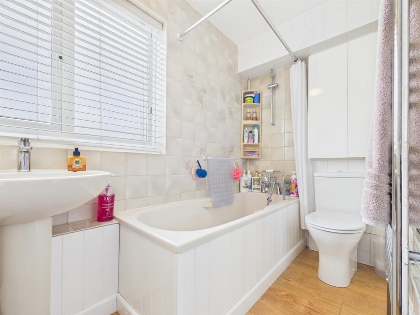Images for Cotswold Green, Elmhurst, Aylesbury