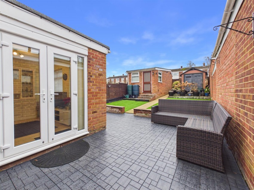 Images for Cotswold Green, Elmhurst, Aylesbury