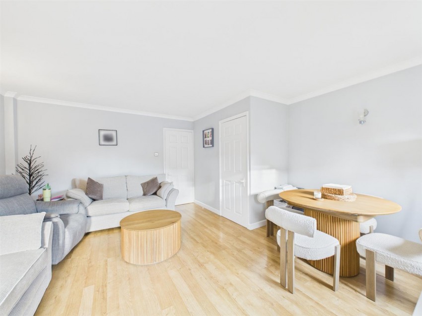 Images for Todd Close, The Willows, Aylesbury