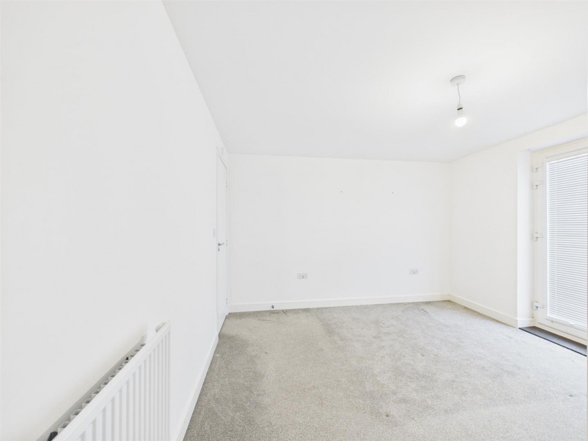 Images for Great Ground, Berryfields, Aylesbury