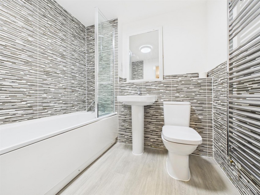 Images for Great Ground, Berryfields, Aylesbury