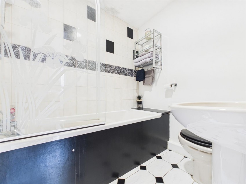 Images for Milton Road, Aylesbury, Buckinghamshire