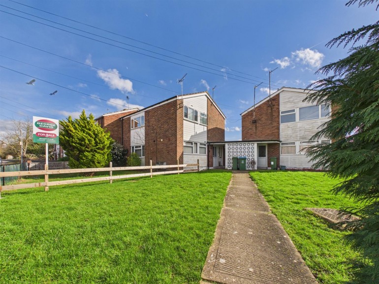 Cleveland Road, Elmhurst, Aylesbury