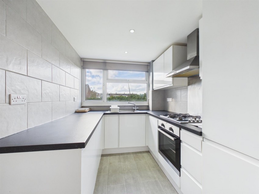 Images for Cleveland Road, Elmhurst, Aylesbury