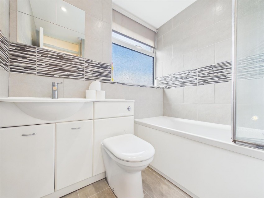 Images for Cleveland Road, Elmhurst, Aylesbury