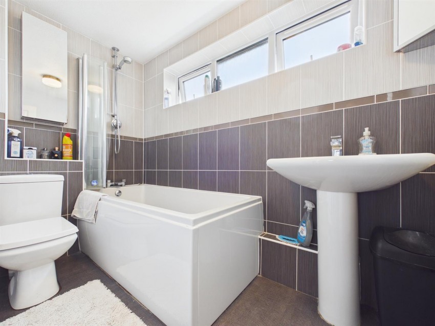 Images for Barnard Crescent, Aylesbury, Buckinghamshire