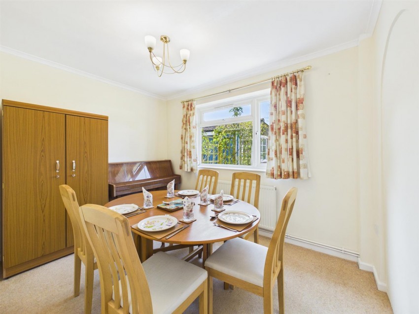 Images for Craigwell Avenue, Aylesbury, Buckinghamshire