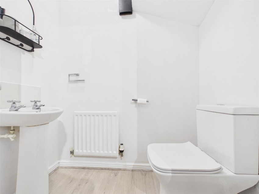 Images for Wedgewood Street, Fairford Leys, Aylesbury