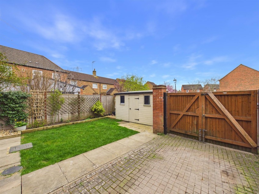 Images for Wedgewood Street, Fairford Leys, Aylesbury