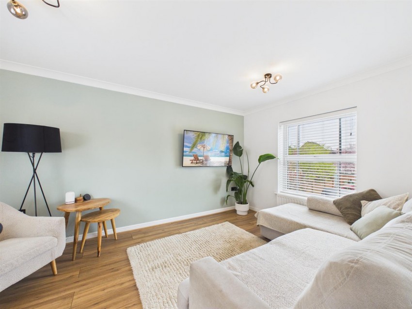 Images for Wedgewood Street, Fairford Leys, Aylesbury